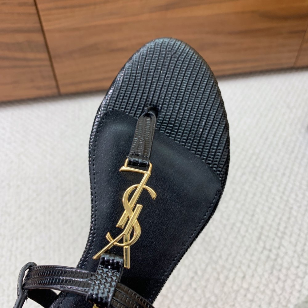 Сандалі жіночі фото 6