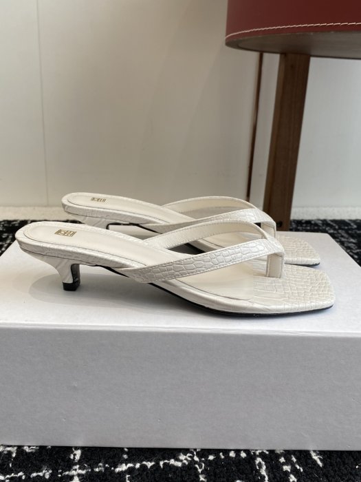 Босоножки фото 2