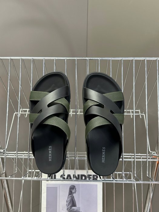 Шлепанцы фото 6