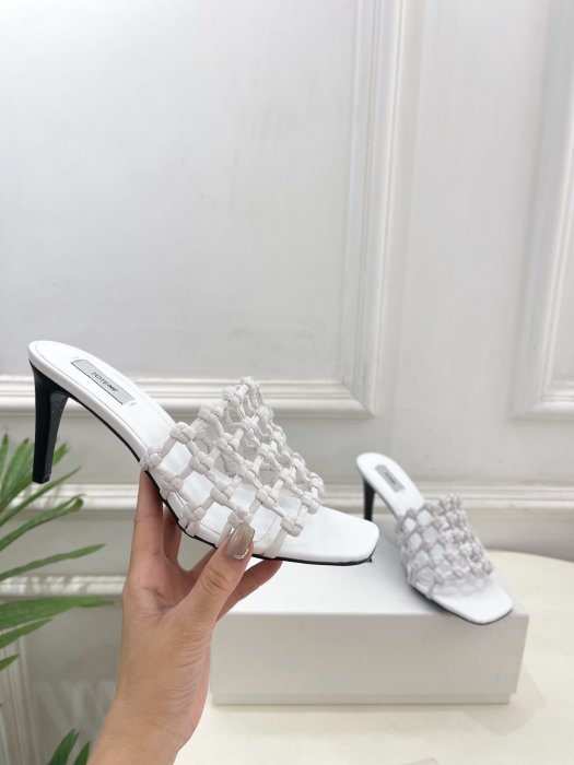 Босоножки фото 5