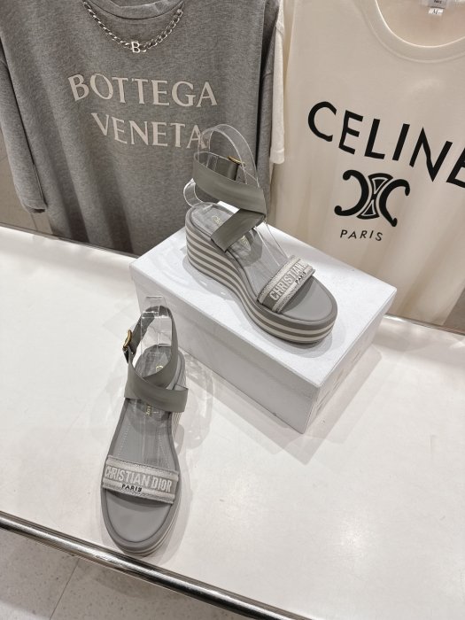 Sandals women's фото 5