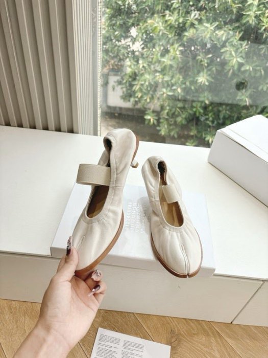 Туфли кожаные с раздвоенным носком фото 3