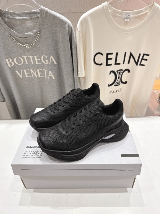 Кросівки фото 3