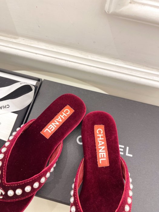 Шлепанцы фото 8