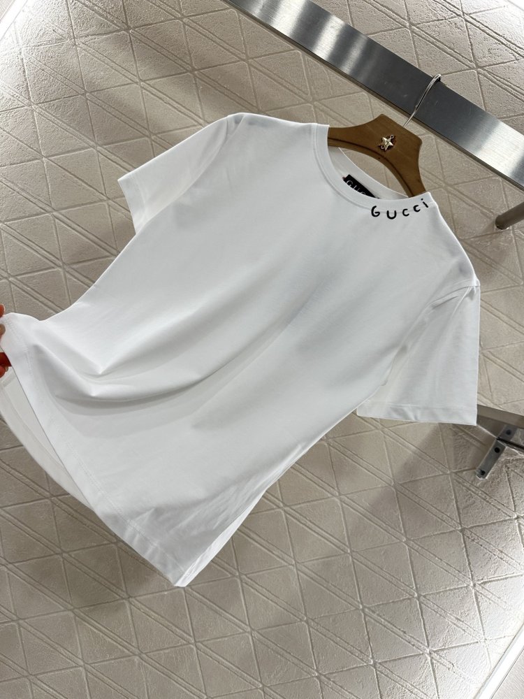 T-shirt women's фото 6