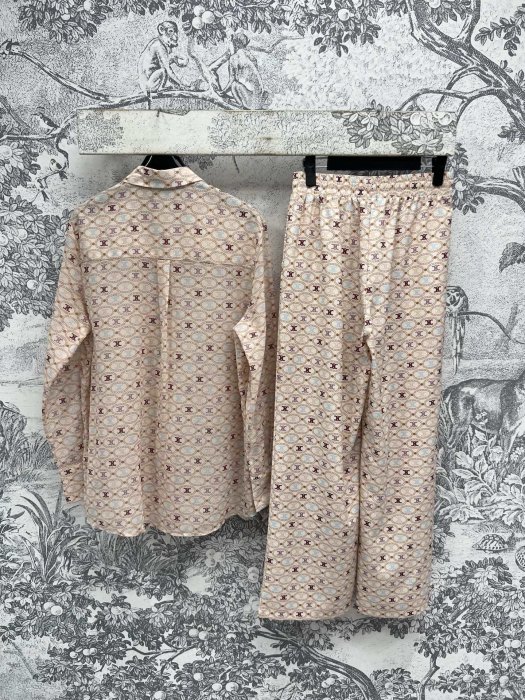 Костюм жіночий фото 7