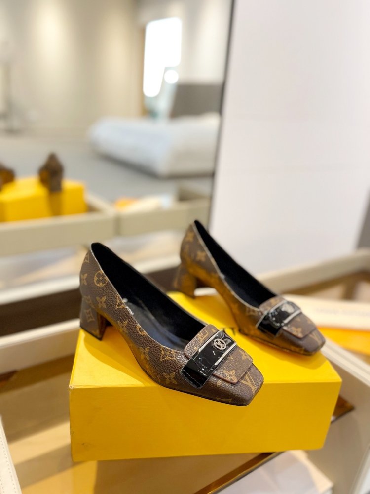 Shoes women's фото 2