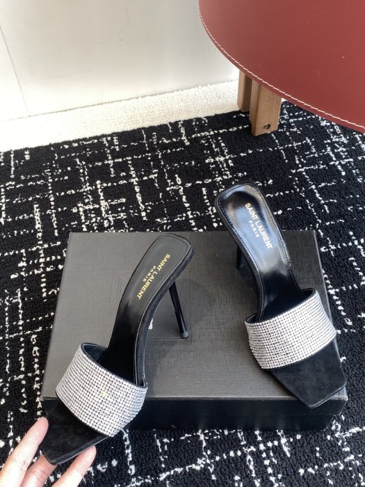 Босоножки фото 6