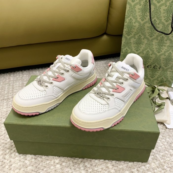 Sneakers women's