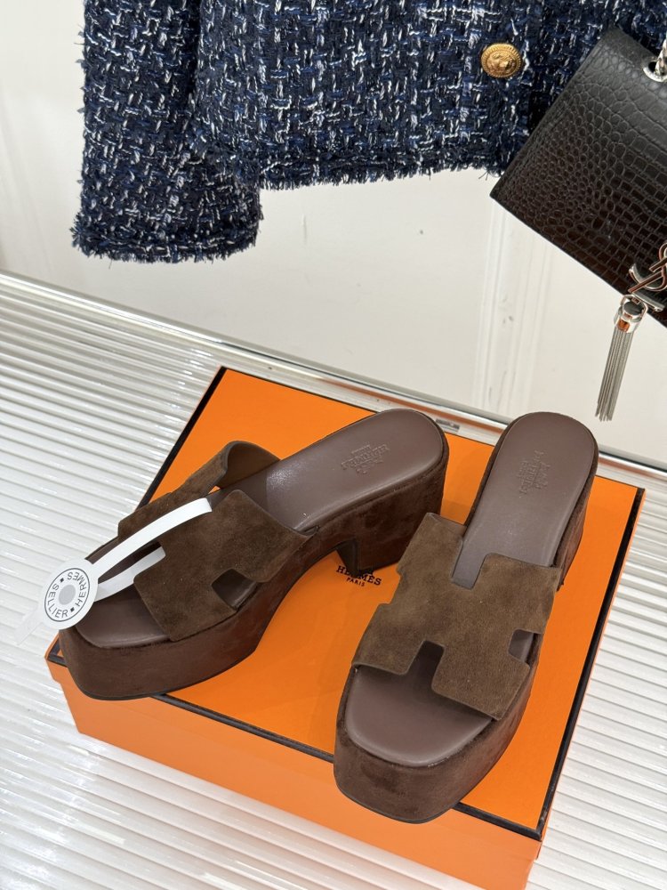 Босоножки фото 2