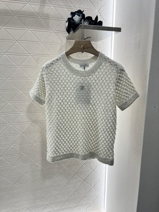 Футболка женская