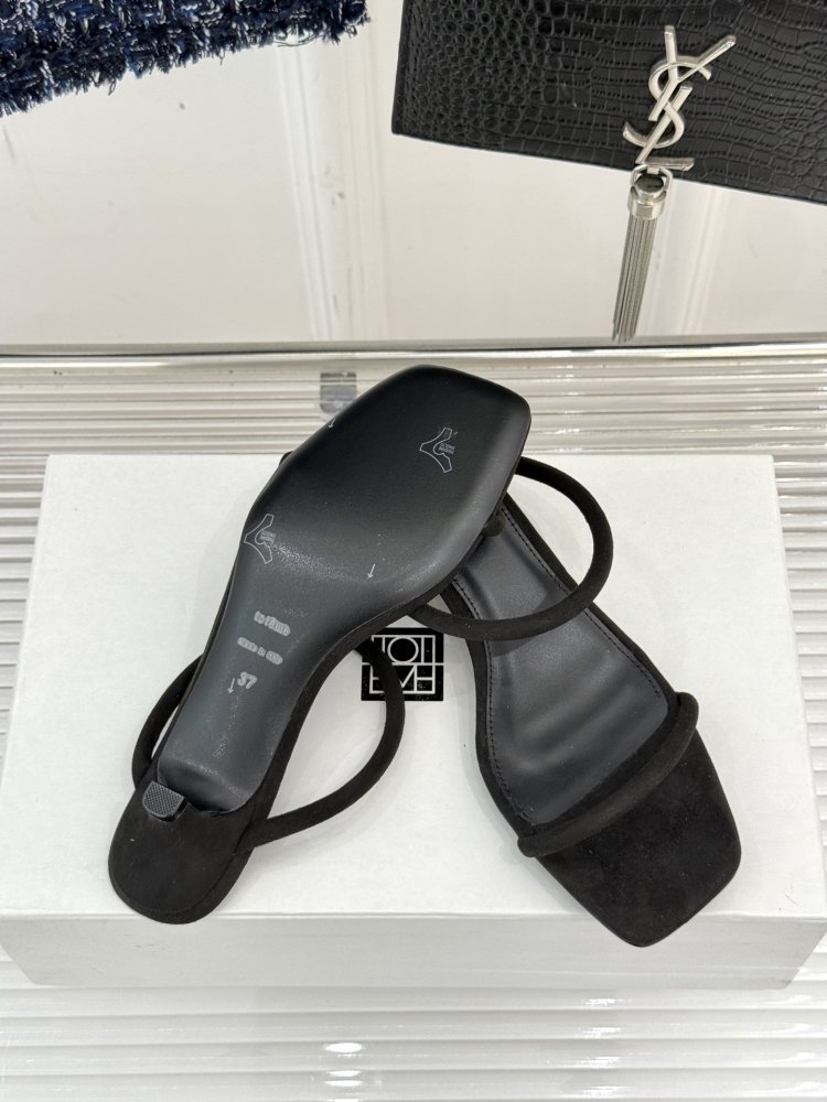 Босоножки фото 9