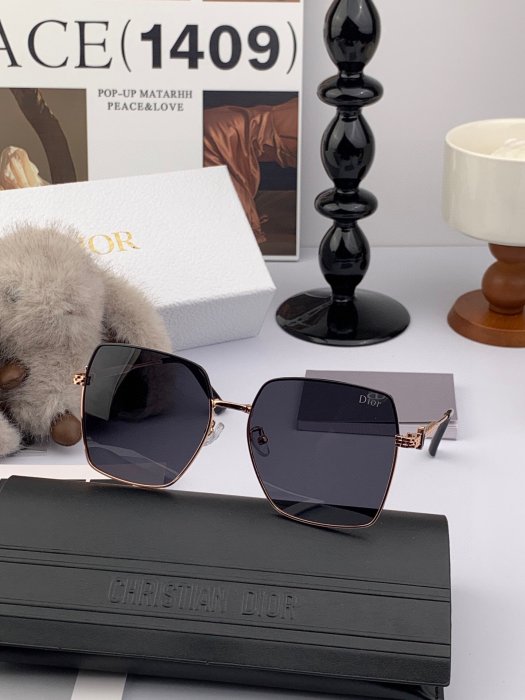 Очки солнцезащитные CD9357 фото 3