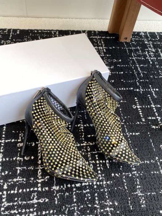 Босоножки фото 3