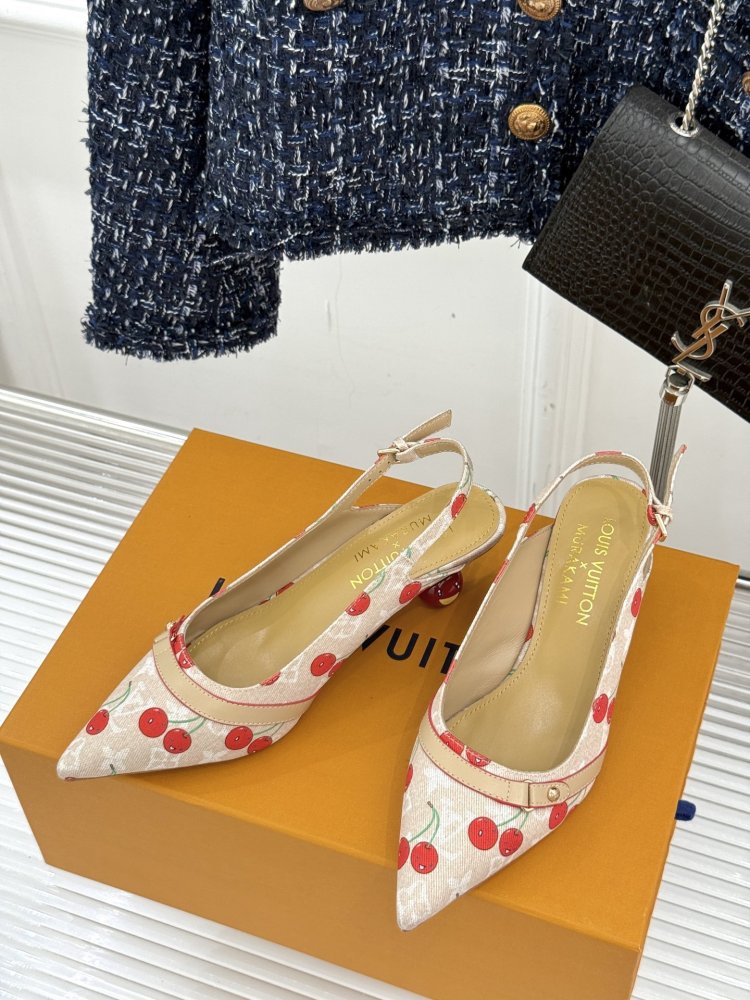 Босоножки фото 2