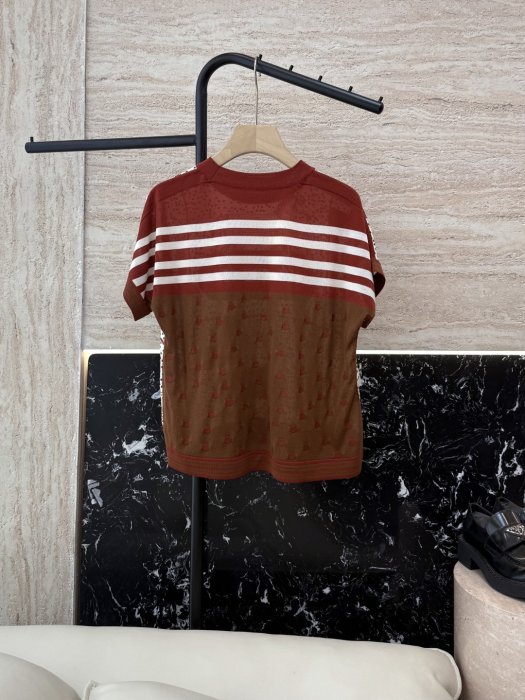 Футболка женская фото 2