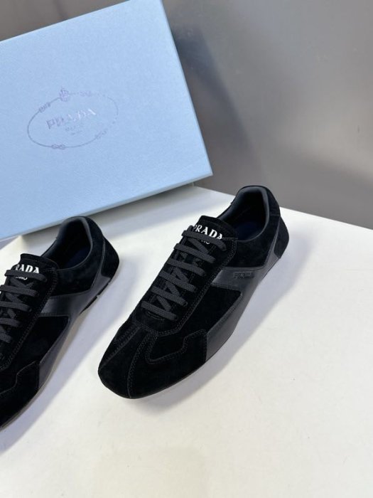 Кроссовки фото 4