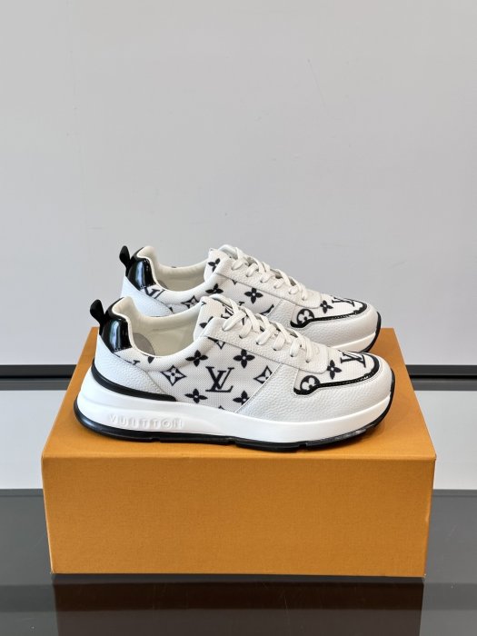 Кроссовки мужские