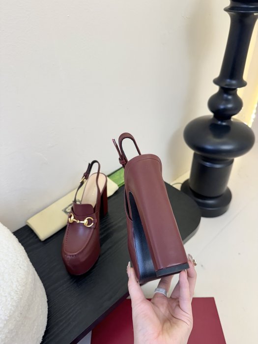 Босоножки фото 6