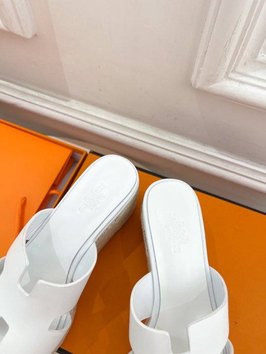 Босоножки фото 8