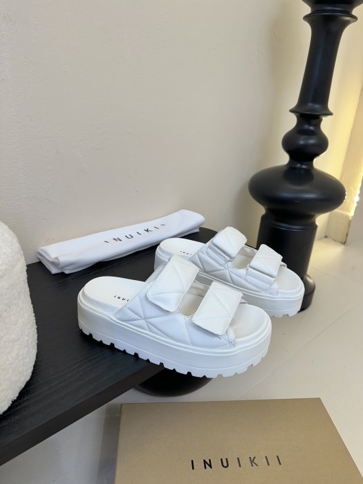 Шльопанці фото 2