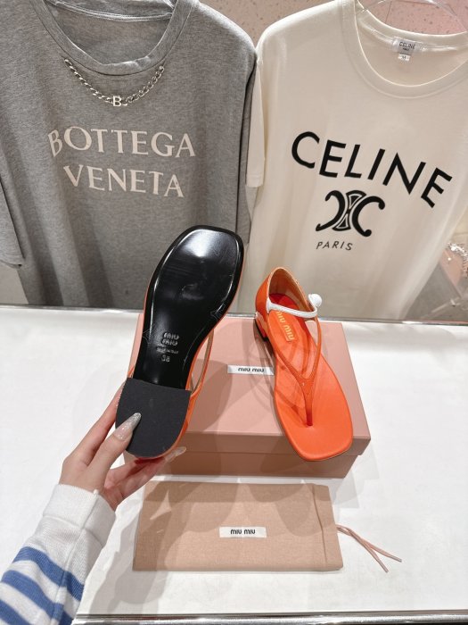 Босоножки фото 9