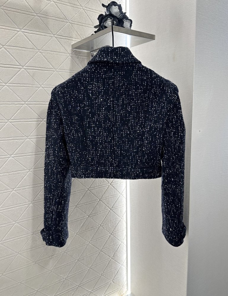 A jacket women's фото 2