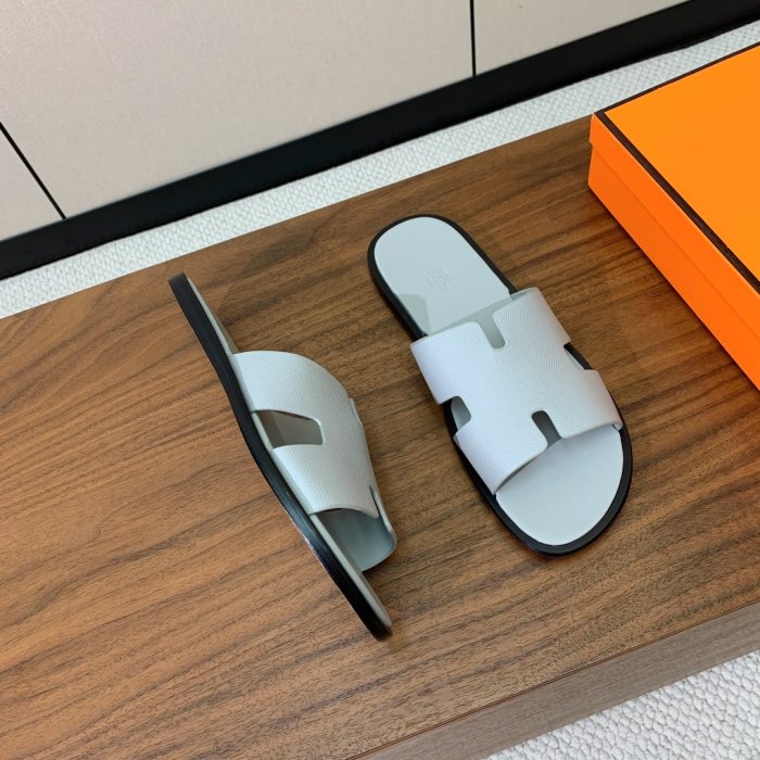 Шлепанцы женские фото 5