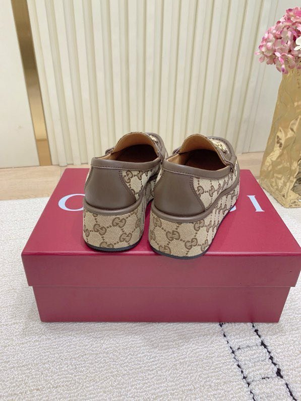 Лоферы жіночі на платформі фото 6