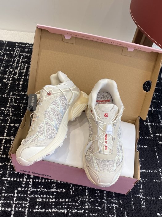 Кроссовки женские SALOMON XT WHISPER фото 5