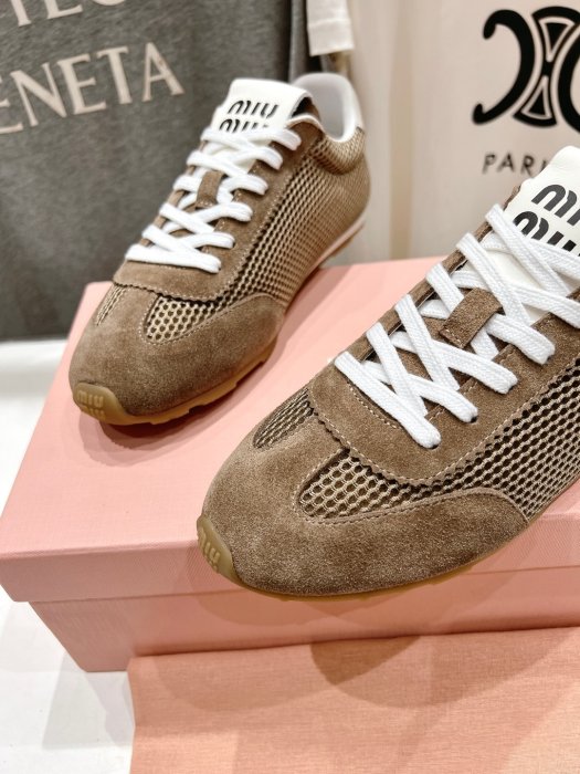 Кроссовки фото 8