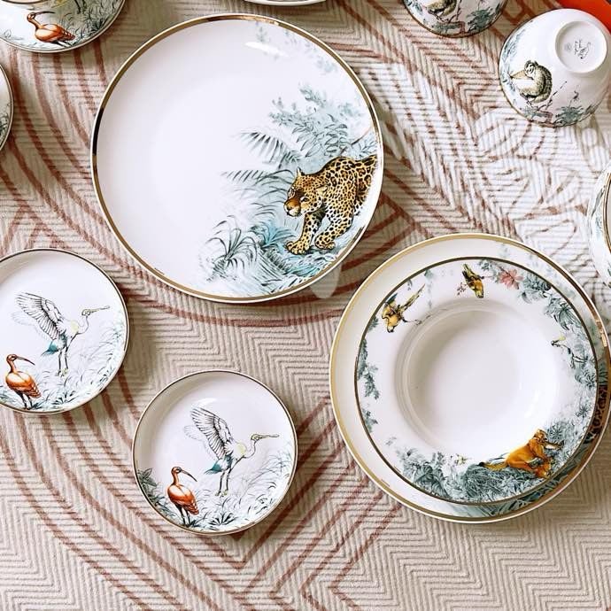 Set porcelain crockery of 41 of the subject фото 6