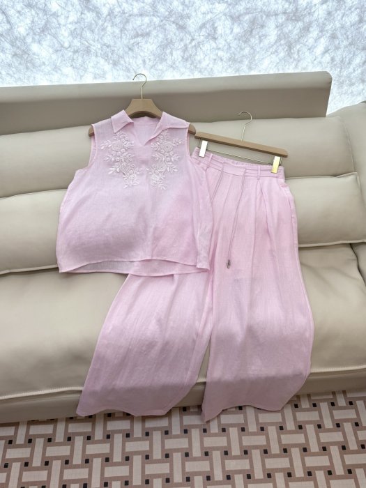 Costume female фото 3