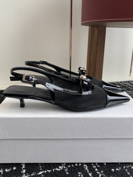 Босоножки фото 2