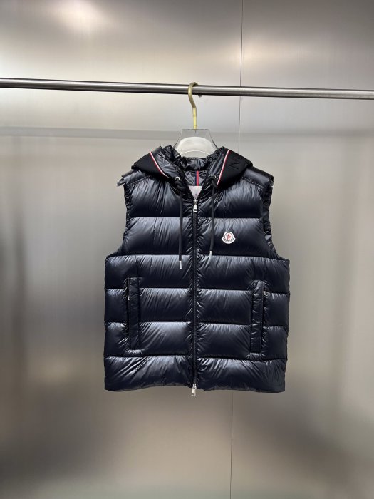 Vest men's