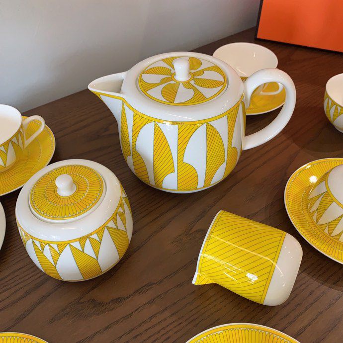 Tea service of bone porcelain, series Soleil De Hermes фото 4