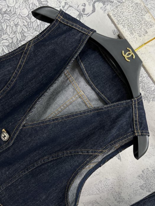 Костюм женский фото 2