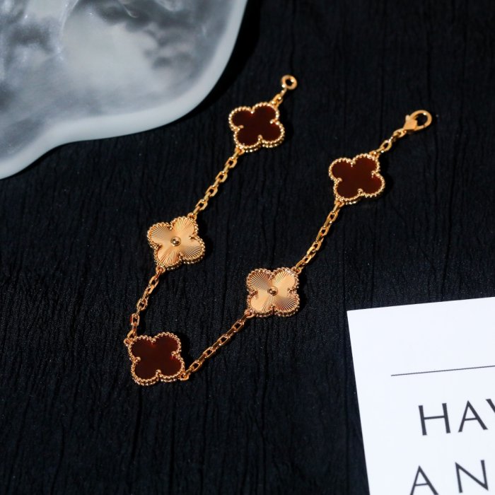 A bracelet