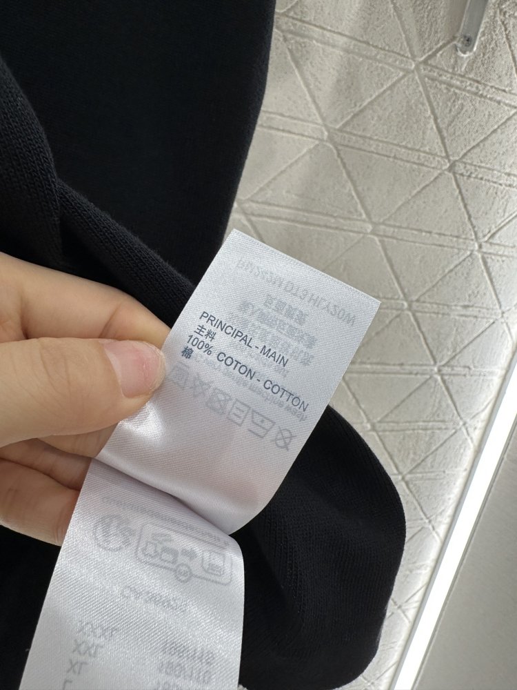 Футболка жіноча фото 9