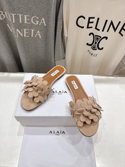 Шльопанці жіночі фото 2