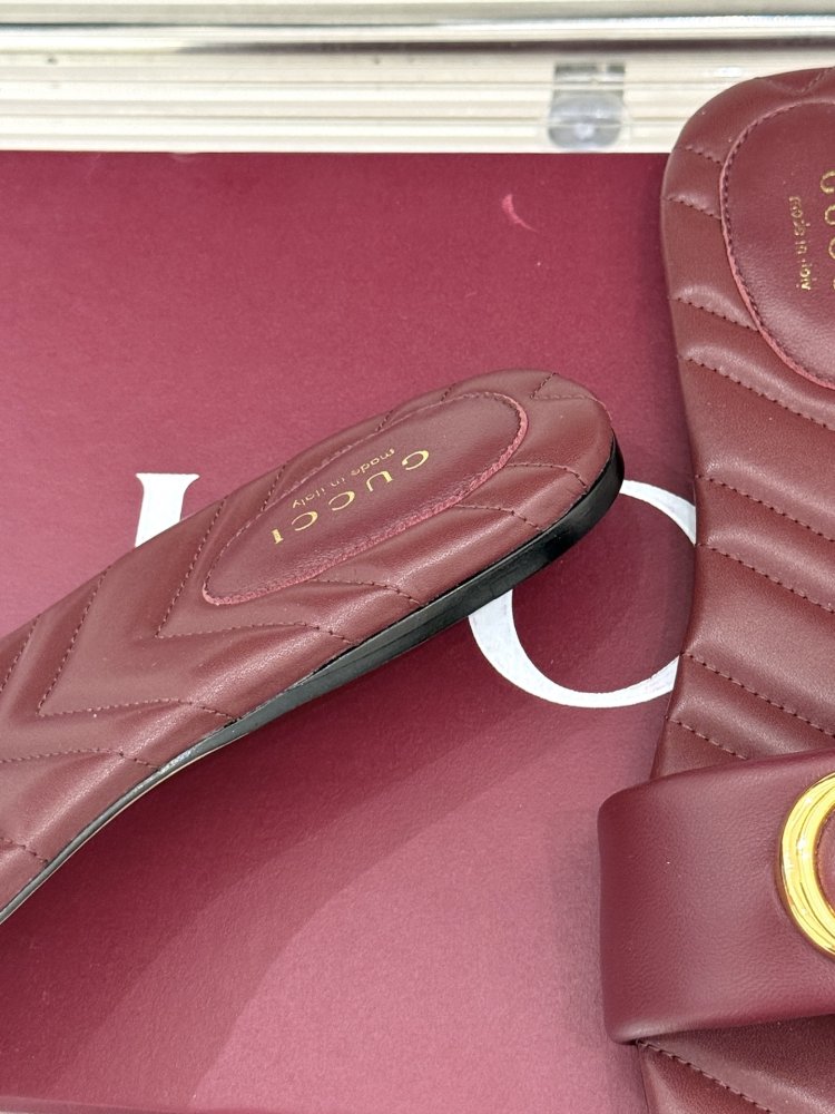 Шльопанці жіночі фото 6