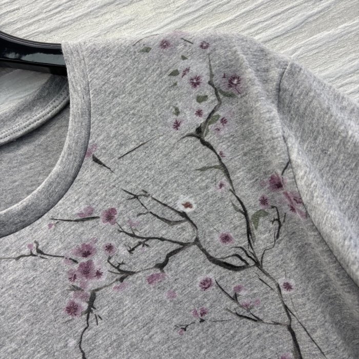 Футболка женская фото 5