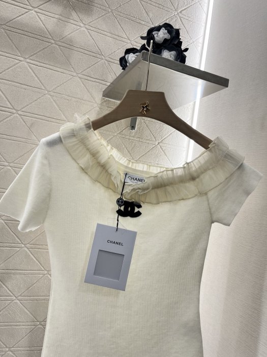 Футболка женская фото 3