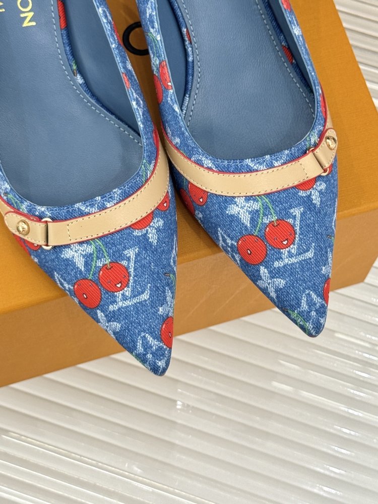 Босоножки фото 7