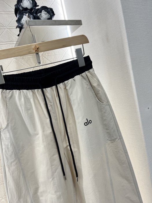 Брюки жіночі фото 6