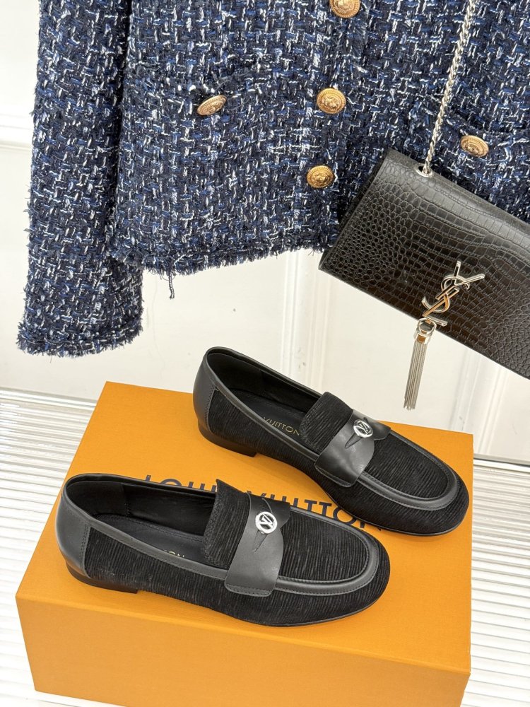 Туфли женские фото 3