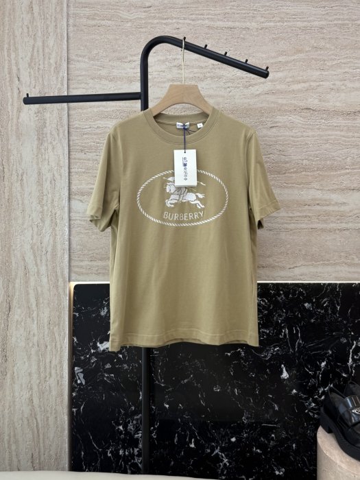 T-shirt women's