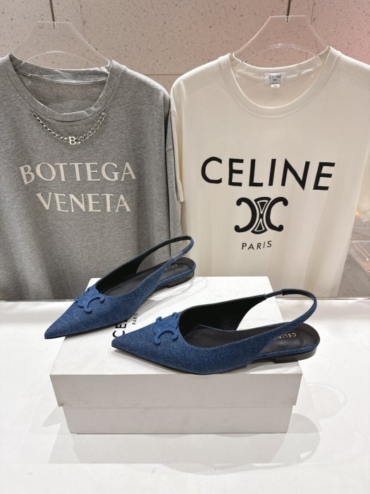 Босоножки фото 3