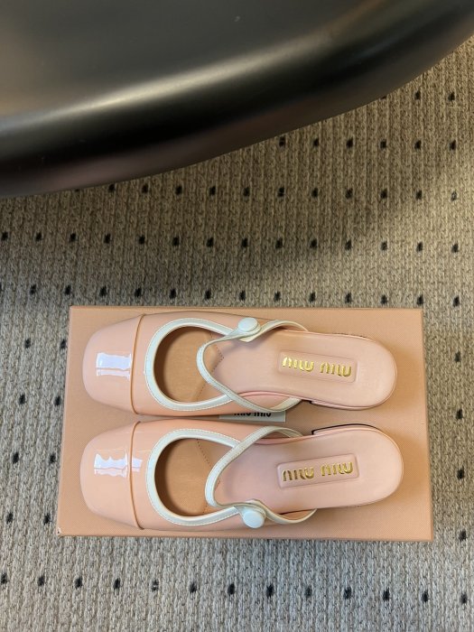 Босоножки фото 2