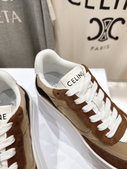 Кроссовки женские фото 6